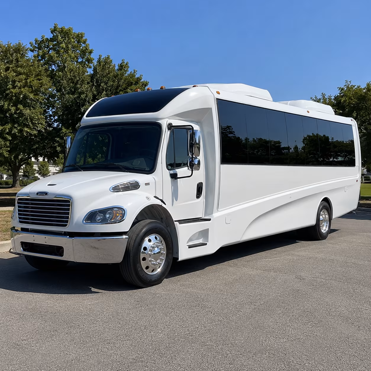 carson 28 passenger minibus