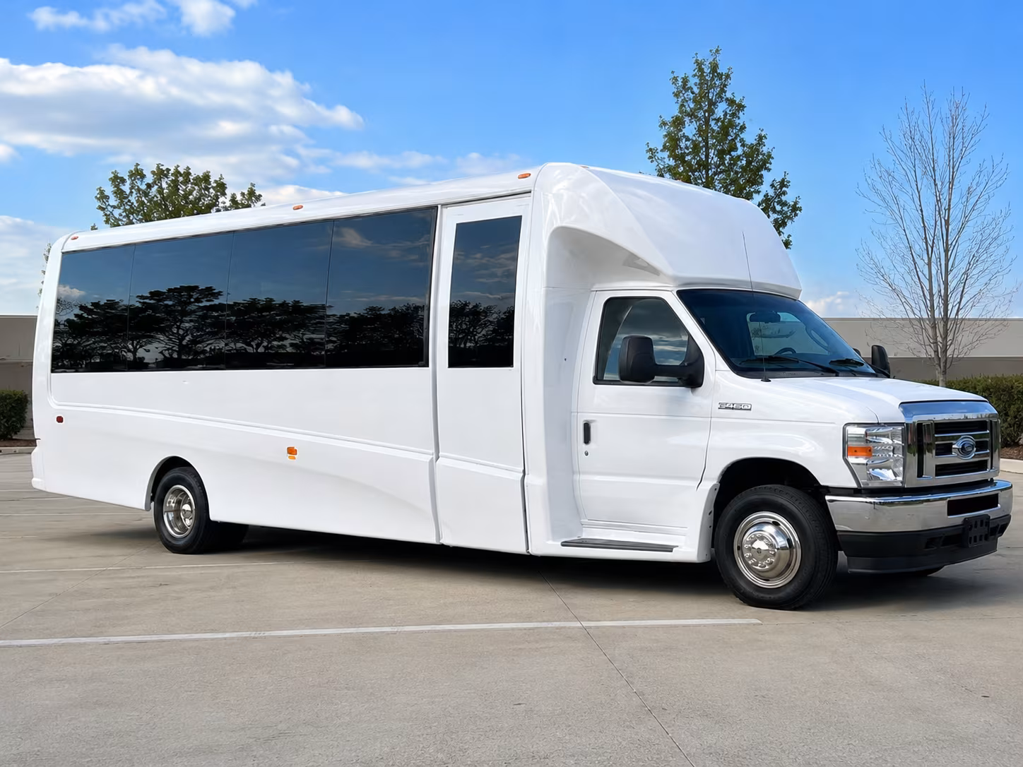 concert shuttle buses for groups heading to crypto com arena and downtown la