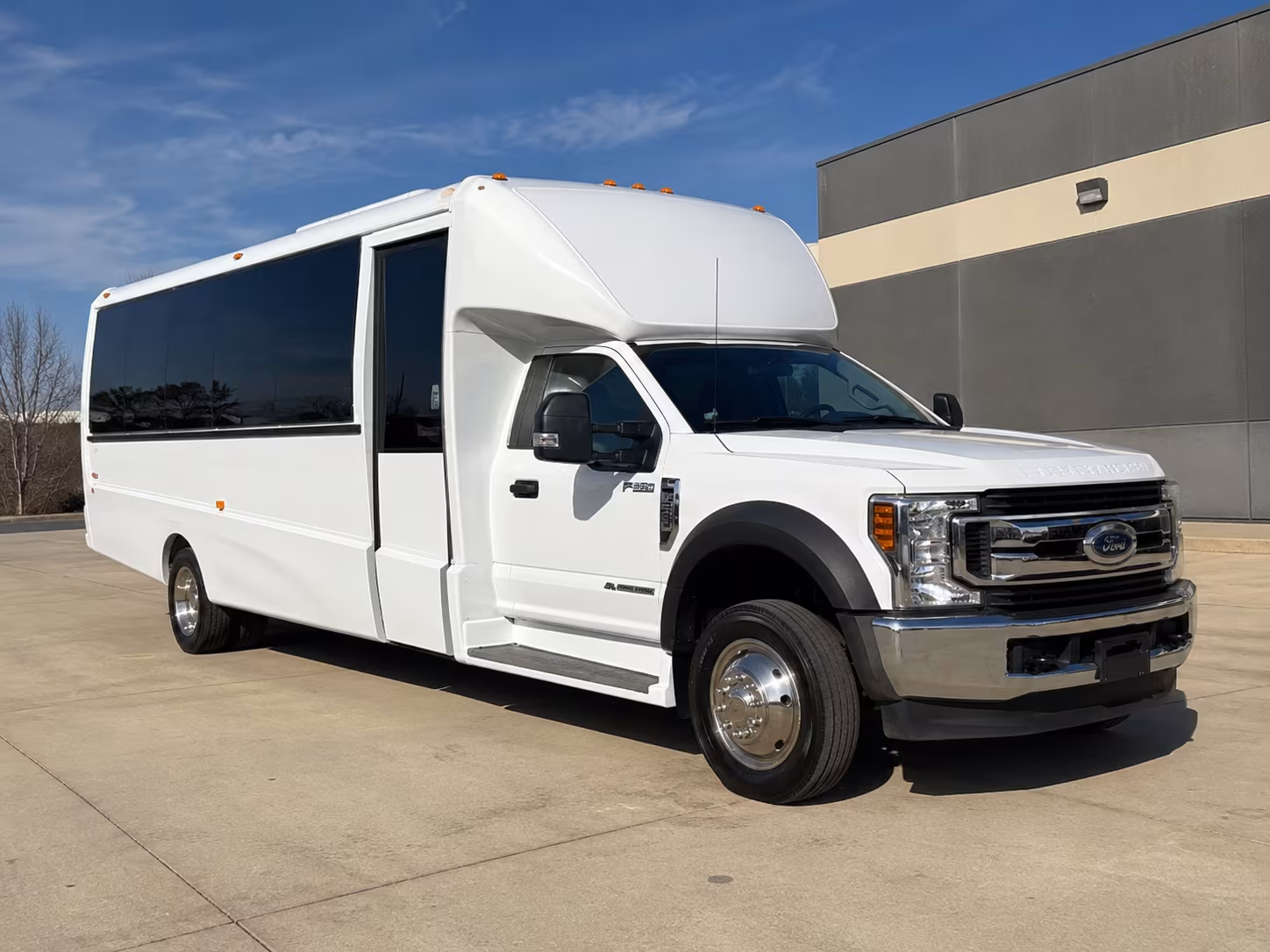 wedding shuttle buses serving carson and the south bay
